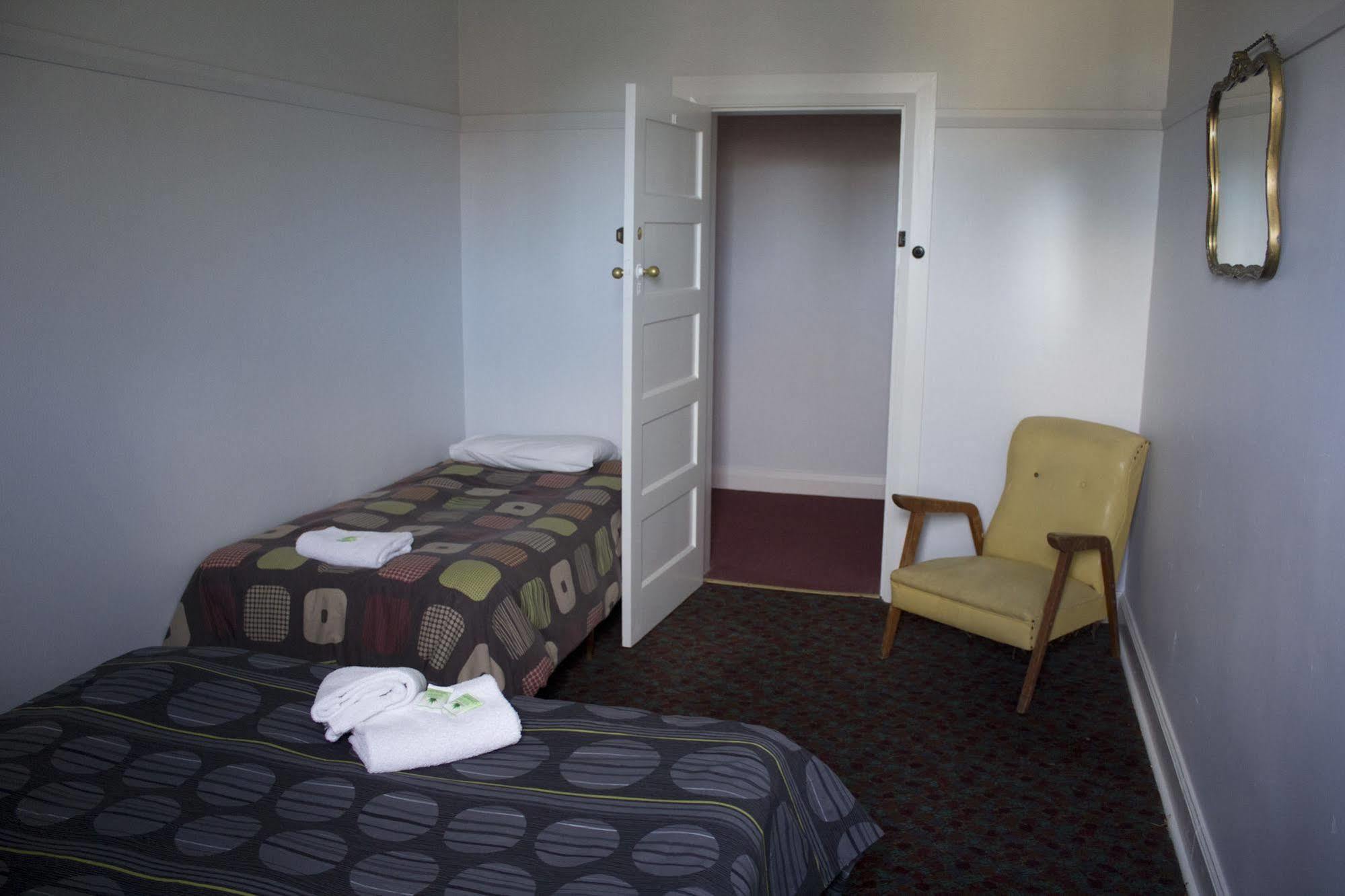 Court House Hotel Boorowa ภายนอก รูปภาพ